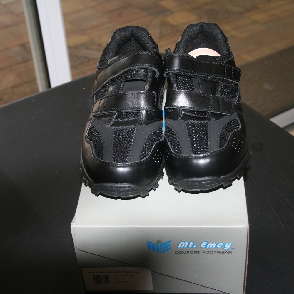 Men's Extreme Light Weight Walker